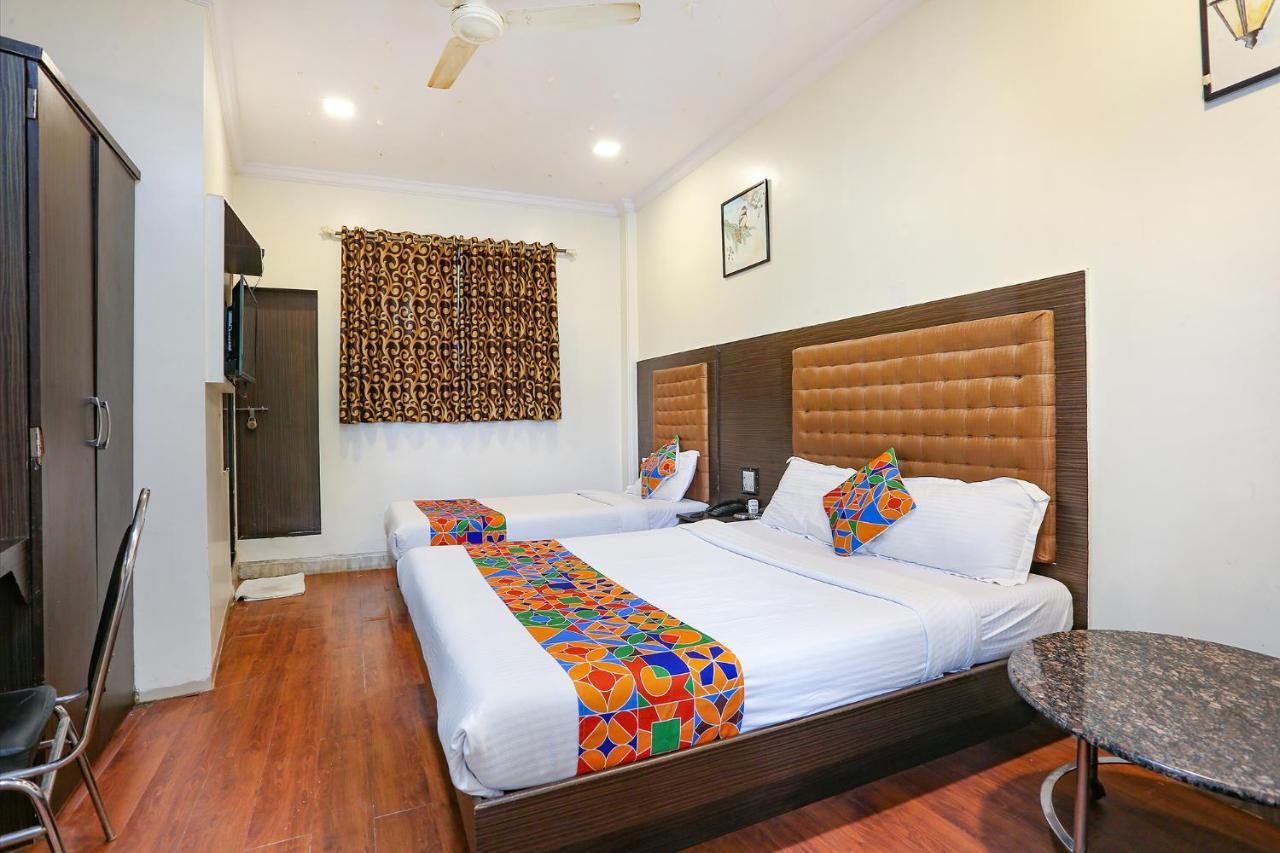Hotel Aksa Powai Мумбаи Экстерьер фото
